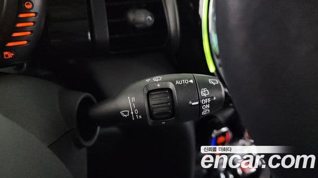 Mini Cooper D 3세대, 2016 15