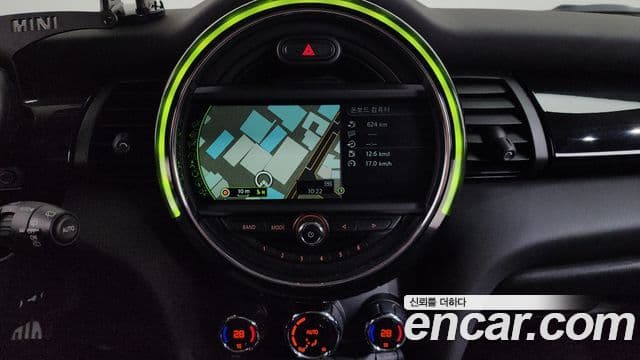 Mini Cooper D 3세대, 2016 16