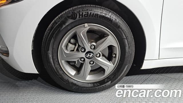 Hyundai Avante AD 1.6 GDI Smart, 2017 все фото