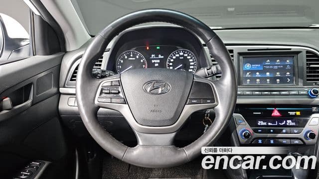 Hyundai Avante AD 1.6 GDI Smart, 2017 16