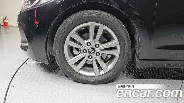 Hyundai Avante AD Modern, 2016 все фото