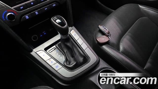 Hyundai Avante AD Modern, 2016 9