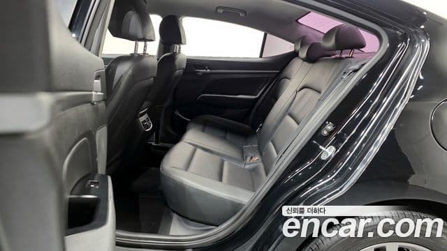 Hyundai Avante AD Modern, 2016 12