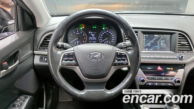 Hyundai Avante AD Modern, 2016 13