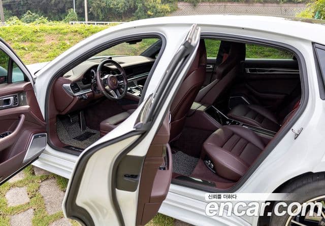 Porsche Panamera (971) 4.0 GTS, 2019 14