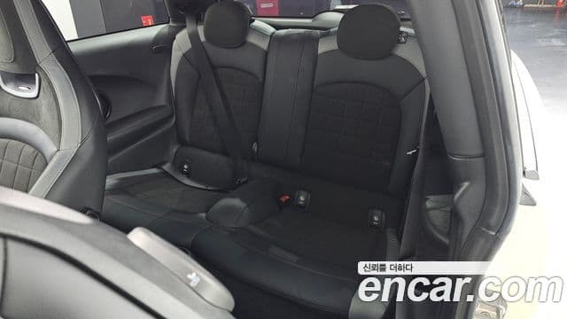 Mini Cooper S 3세대, 2022 12