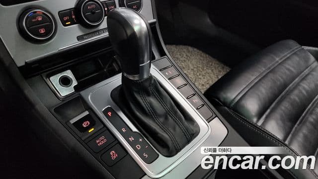 Volkswagen New CC 2.0 TDI BlueMotion, 2016 9