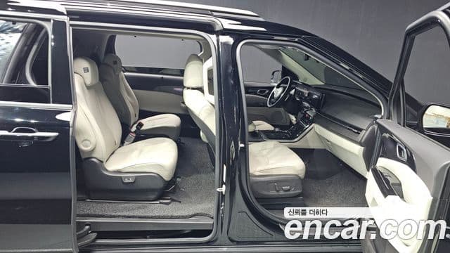 Kia Carnival 4세대 Signature, 2021 11