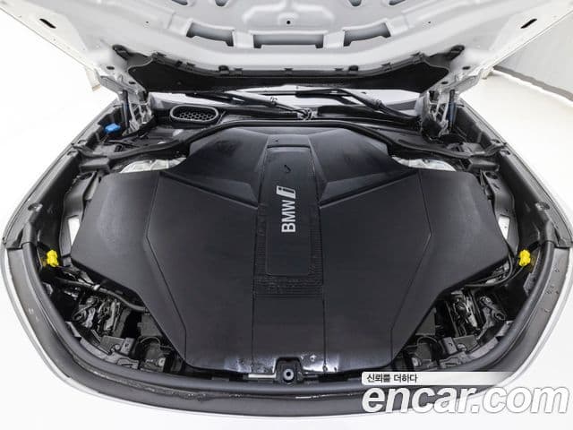 BMW i7 (G70) eDrive 50 M Sport, 2024 8