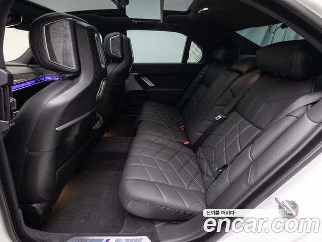 BMW i7 (G70) eDrive 50 M Sport, 2024 12