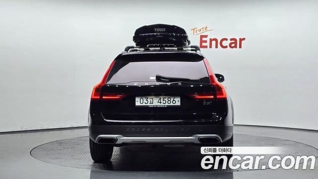 Volvo V90 Cross Country D5 Pro AWD, 2018 4