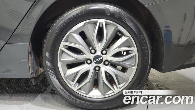 Kia K5 гибрид 3세대 Prestige, 2022 все фото