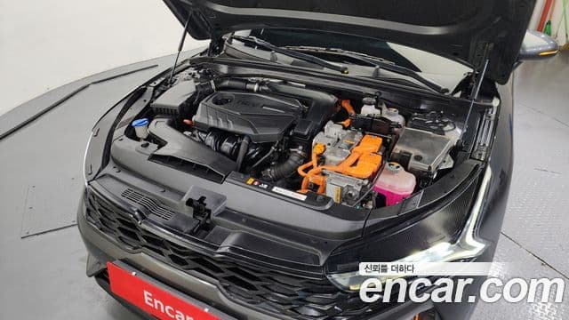 Kia K5 гибрид 3세대 Prestige, 2022 6