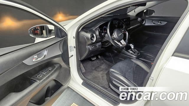 Kia The / новый New K3 2세대 Prestige, 2022 10