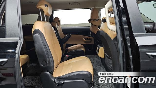 Kia Carnival 4세대 Prestige, 2022 11