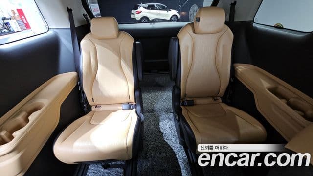 Kia Carnival 4세대 Prestige, 2022 12