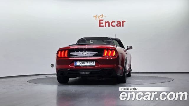 Ford Mustang кабриолет, 2020 4