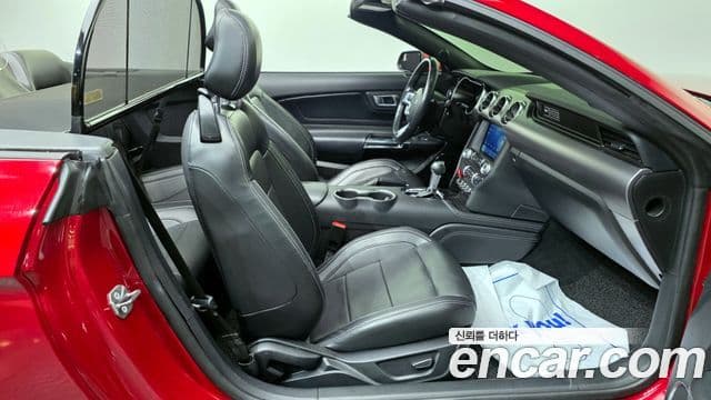 Ford Mustang кабриолет, 2020 11