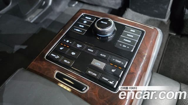 Hyundai Equus(новый кузов / новое поколение) Premium, 2015 18