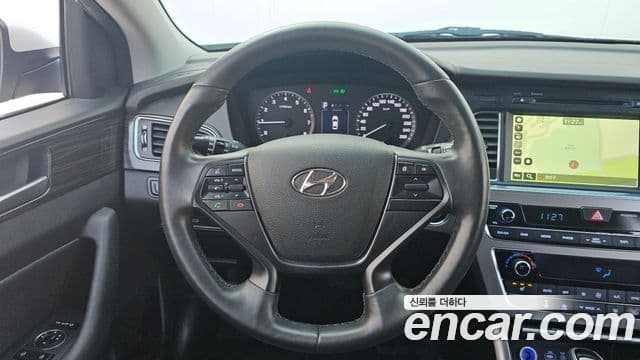 Hyundai LF Sonata 2.0 Smart, 2017 13