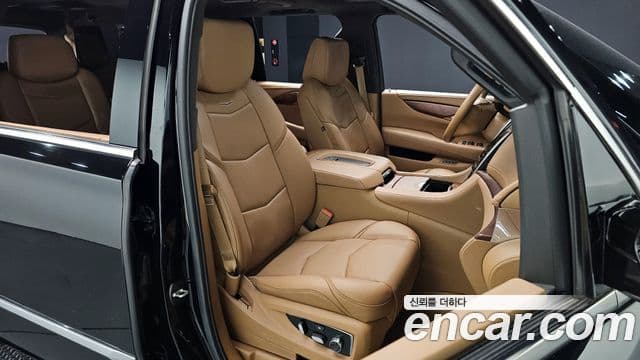 Cadillac Escalade 4세대, 2017 10