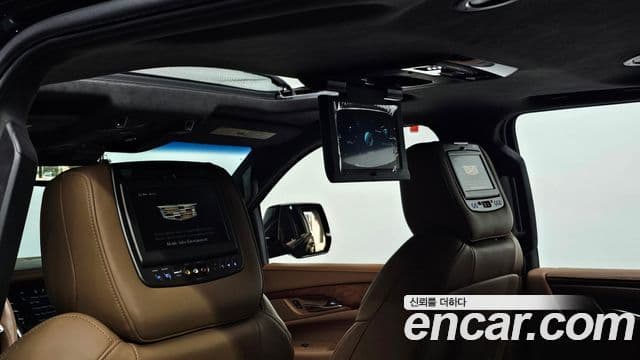 Cadillac Escalade 4세대, 2017 19