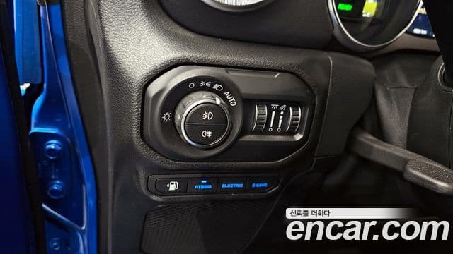 Jeep Wrangler (JL) 2.0 Sahara 4도어 4xe, 2021 17