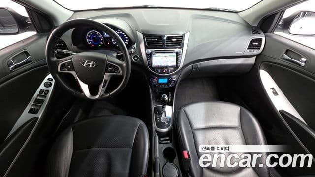 Hyundai Accent(новый кузов / новое поколение) 1.6 GDI top, 2012 7