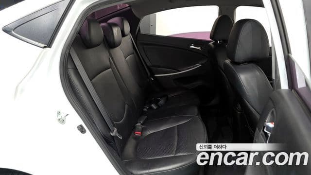 Hyundai Accent(новый кузов / новое поколение) 1.6 GDI top, 2012 12