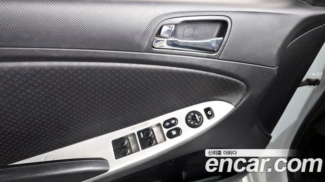 Hyundai Accent(новый кузов / новое поколение) 1.6 GDI top, 2012 13