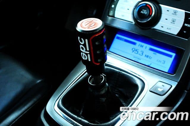 Hyundai Genesis купе 200 турбо P, 2010 7