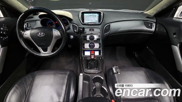 Hyundai Genesis купе 200 турбо P, 2010 9