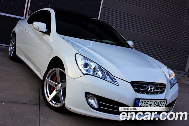 Hyundai Genesis купе 200 турбо P, 2010 12
