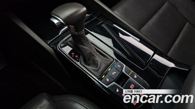 Kia All New K7 Prestige, 2017 9