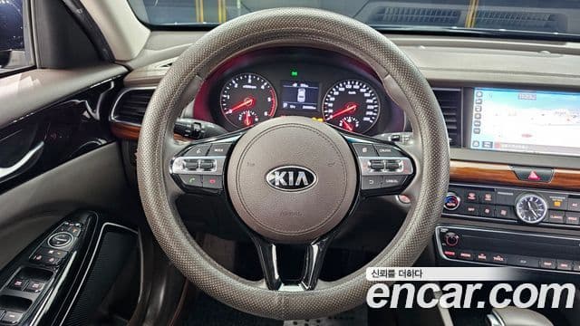 Kia All New K7 Prestige, 2017 13