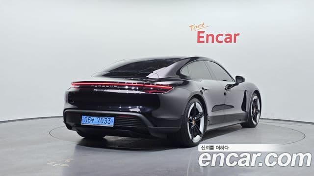 Porsche 타이칸 4S, 2025 2