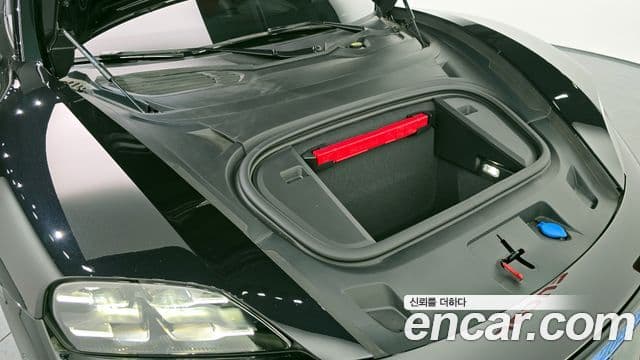 Porsche 타이칸 4S, 2025 6