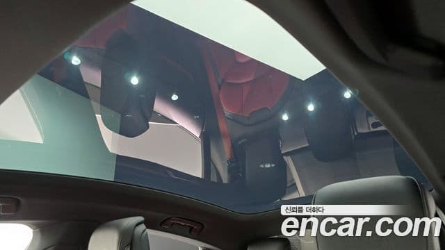 Porsche 타이칸 4S, 2025 18