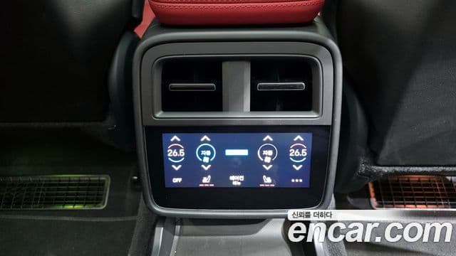 Porsche 타이칸 4S, 2025 19