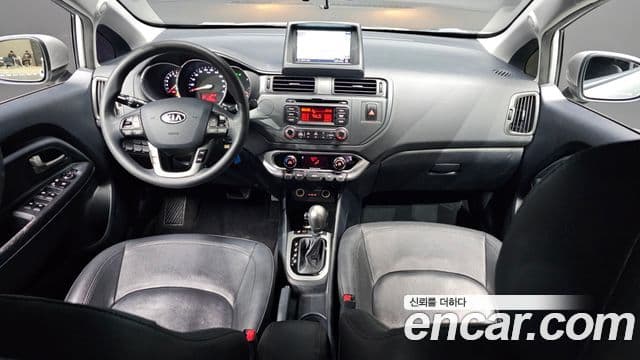 Kia All New Pride Luxury, 2012 7