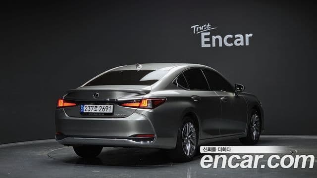 Lexus ES300h 7세대 Luxury Plus, 2025 2