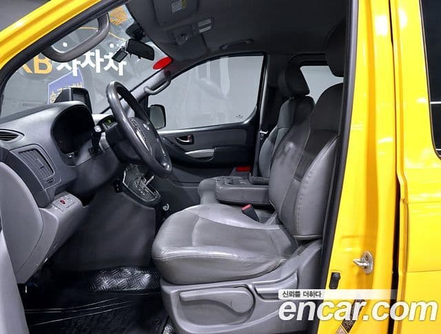 Hyundai Grand Starex детский перевозочный автомобиль, 2015 8