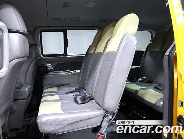 Hyundai Grand Starex детский перевозочный автомобиль, 2015 9