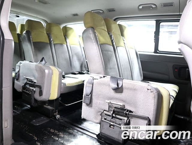 Hyundai Grand Starex детский перевозочный автомобиль, 2015 17