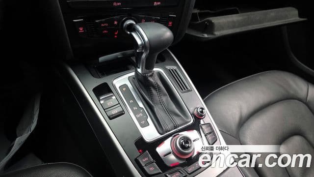 Audi New A4 B8, 2014 9