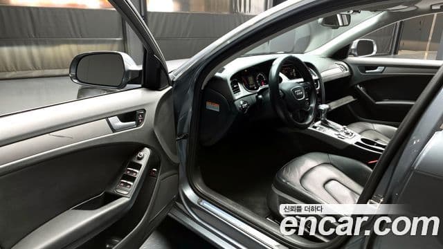 Audi New A4 B8, 2014 10