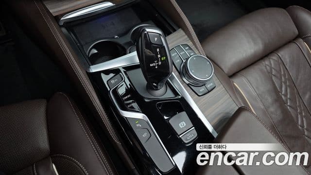 BMW 5시리즈 (G30) 530i xDrive M Sport Plus, 2018 9