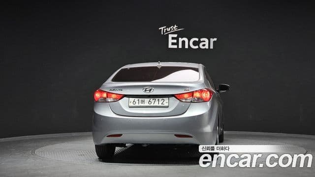 Hyundai Avante MD Modern, 2013 4