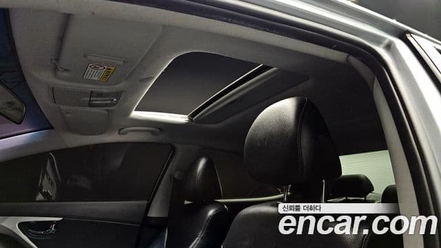 Hyundai Avante MD Modern, 2013 17