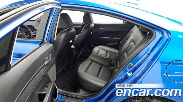 Hyundai Avante AD 1.6 GDI Value Plus, 2018 12